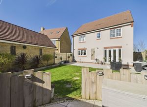 Garden/Rear- click for photo gallery